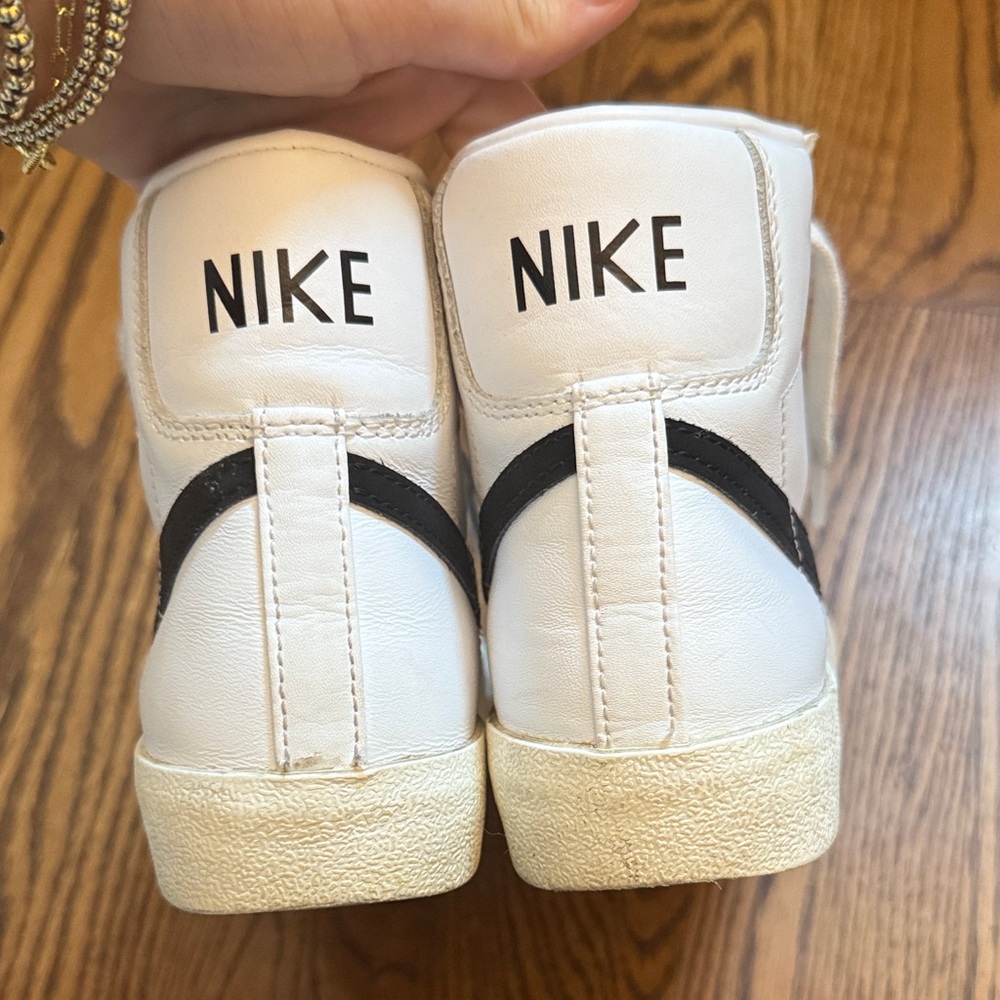 Nike Blazer Mid ‘77 - Picture 6 of 7
